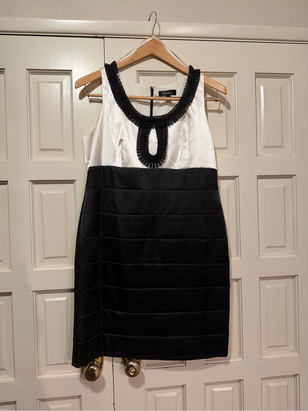 S.L. Fashions Black & White Sleeveless Cocktail Mini Dress
